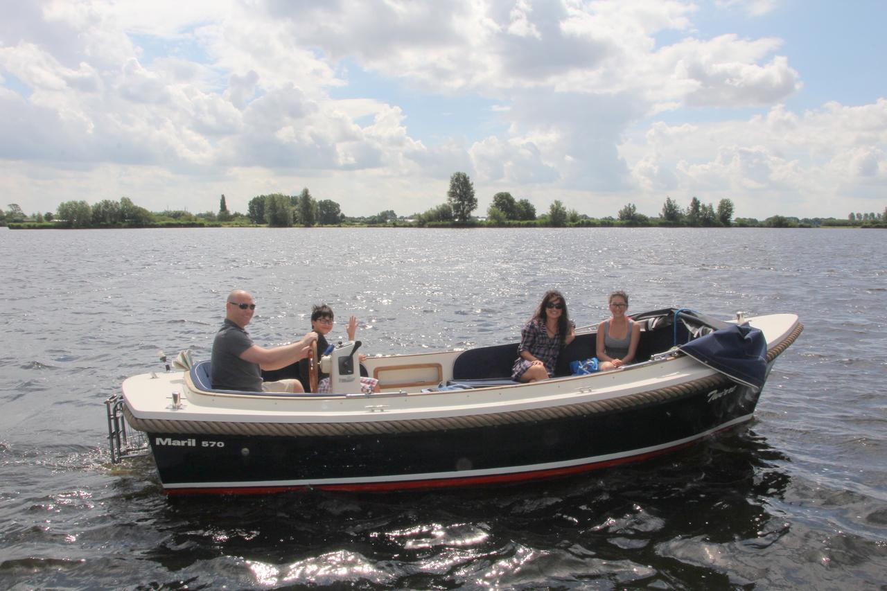 Park Wijde Aa Villa Roelofarendsveen Bagian luar foto